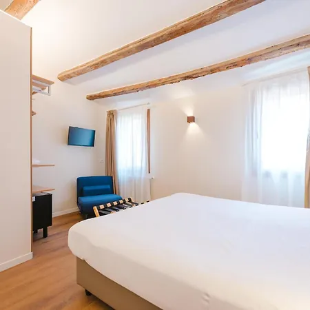 Ca' Loredana - 10 Min From Train Station Guest house 3*